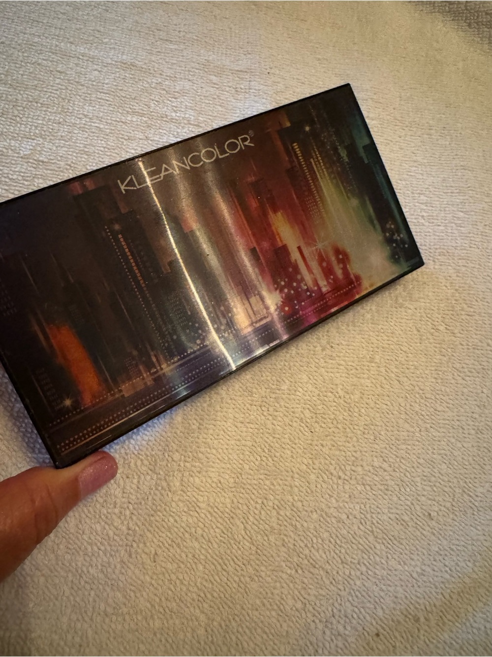 Kleancolor Eyeshadow Palette — Red Orange Gold Green Blue Purple Accents